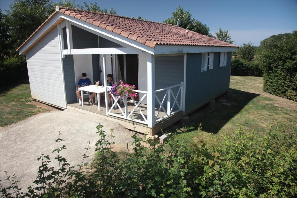 Camping Des Rulieres Hotel Saint-Valerien Ngoại thất bức ảnh