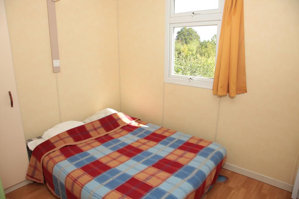 Camping Des Rulieres Hotel Saint-Valerien Ngoại thất bức ảnh