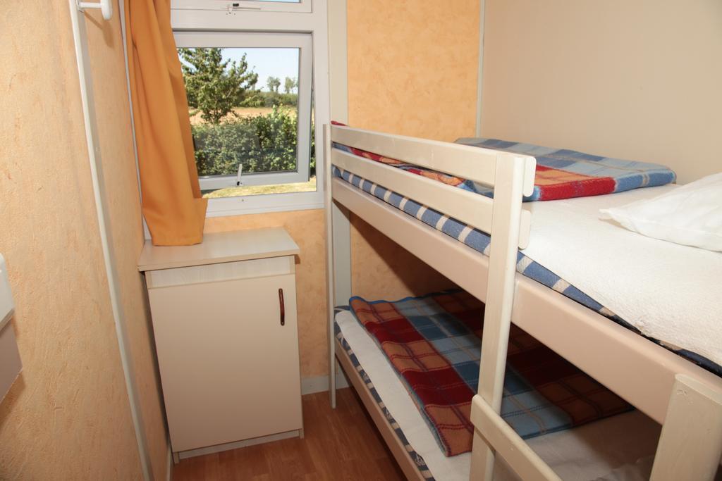 Camping Des Rulieres Hotel Saint-Valerien Ngoại thất bức ảnh